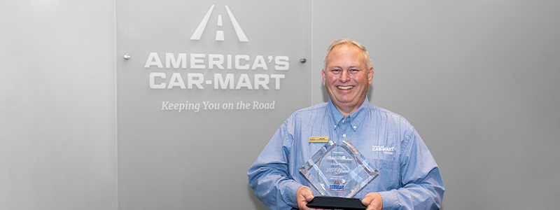 Archie Chambers with his 25 year award