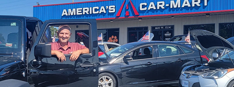 Larry Stubblefield, General Manager of America's Car-Mart of Lebanon.